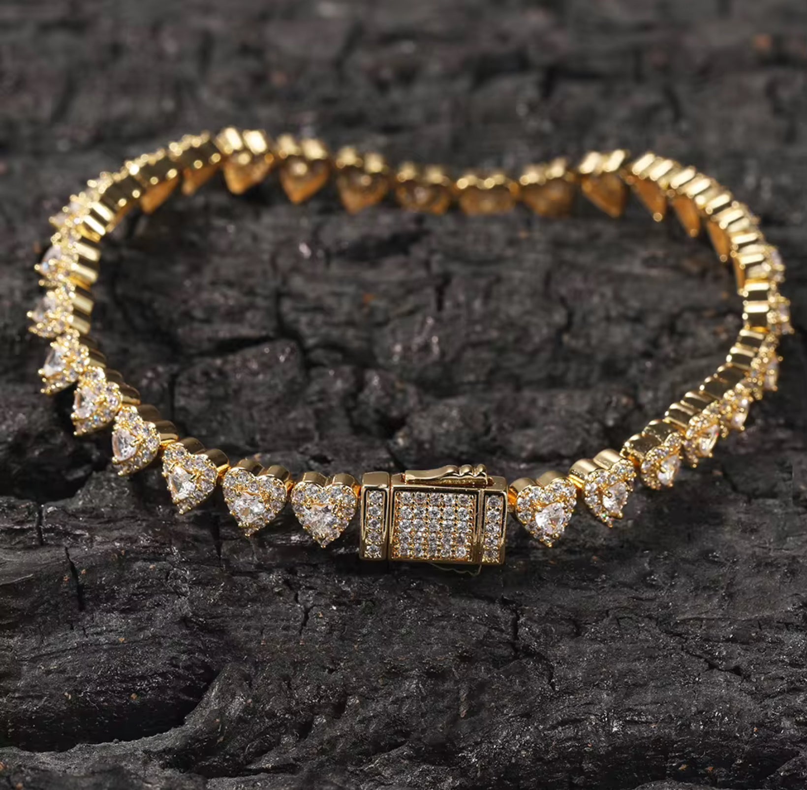 💎 Iced Heart Tennis Bracelet